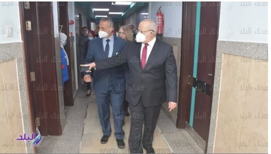 رئيس جامعة القاهرة 