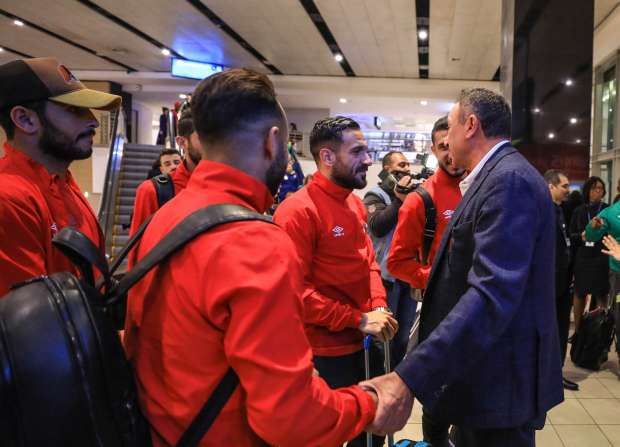 محمود الخطيب ولاعبي الاهلي