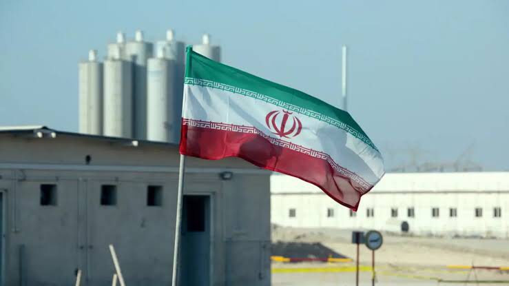 إيران