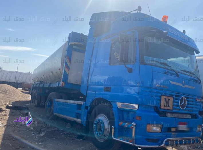 احدى السيارات احدى السيارات