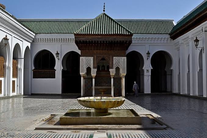 أقدم جامعة في العالم