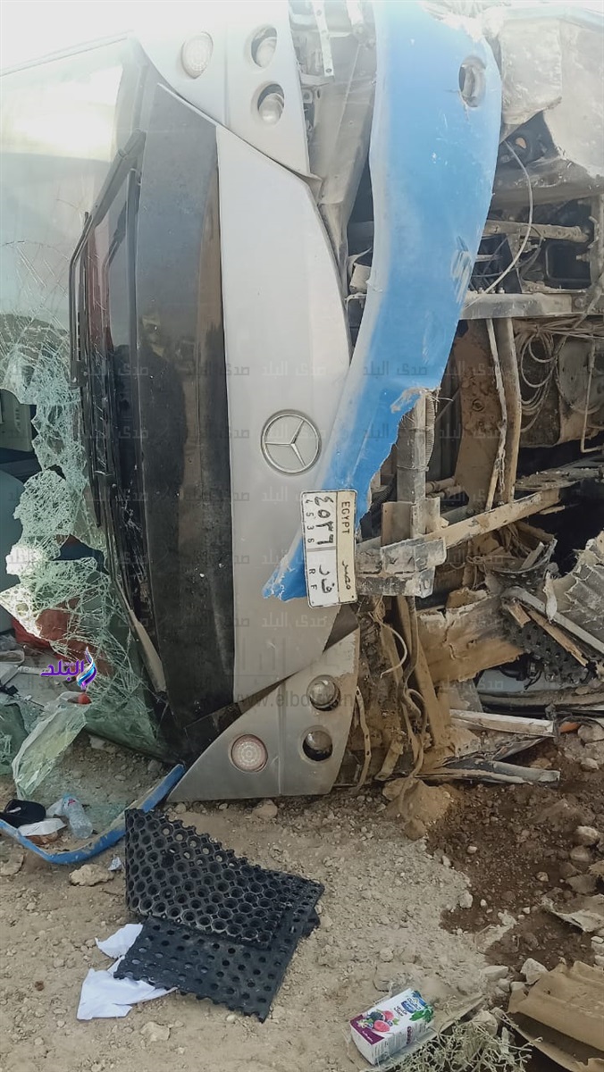 صور حادث انقلاب اتوبيس سياحي بجنوب سيناء
