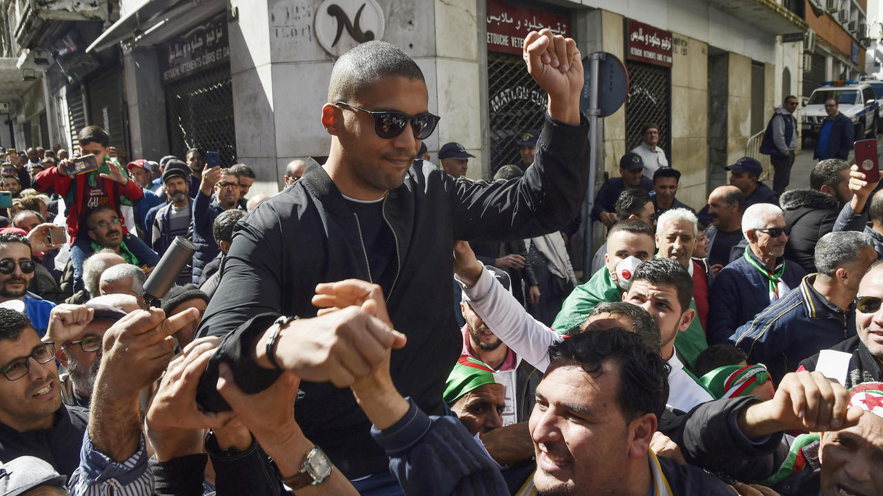 الإفراج عن الصحفي الجزائري خالد درارني