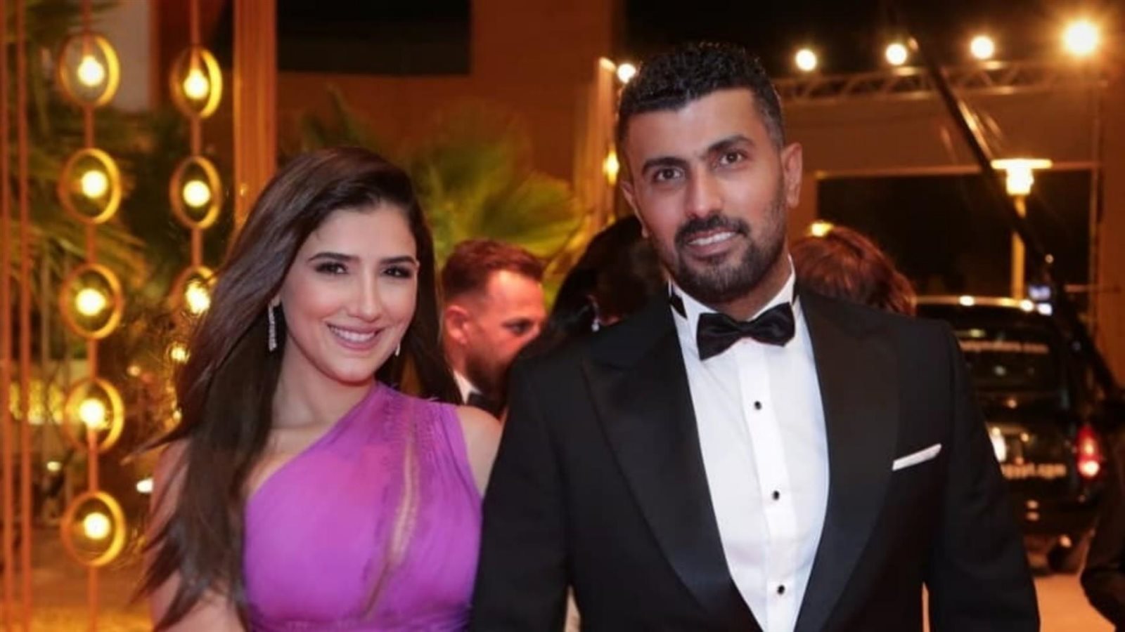 مى عمر وزوجها