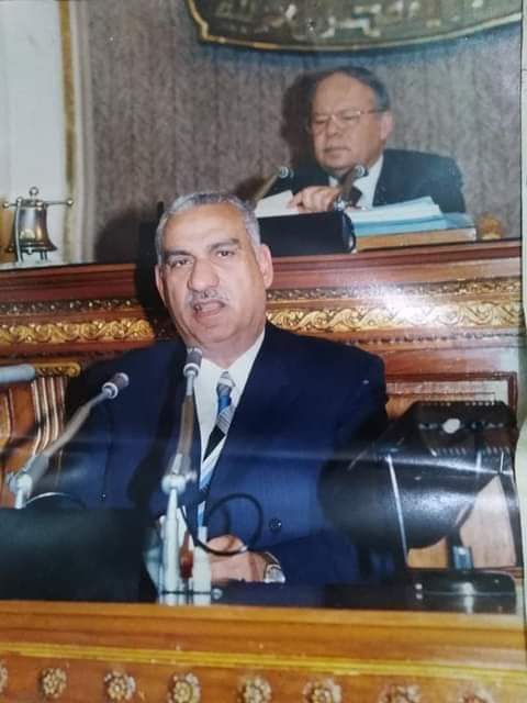  النائب السابق محمود شكل