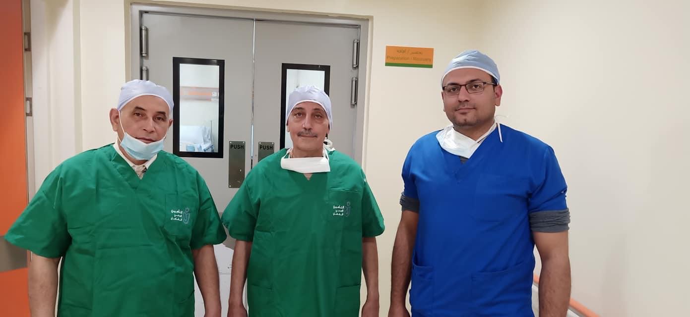 الأطقم الطبية 