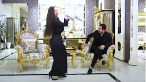 نزار الفارس والراقصة اليسار 