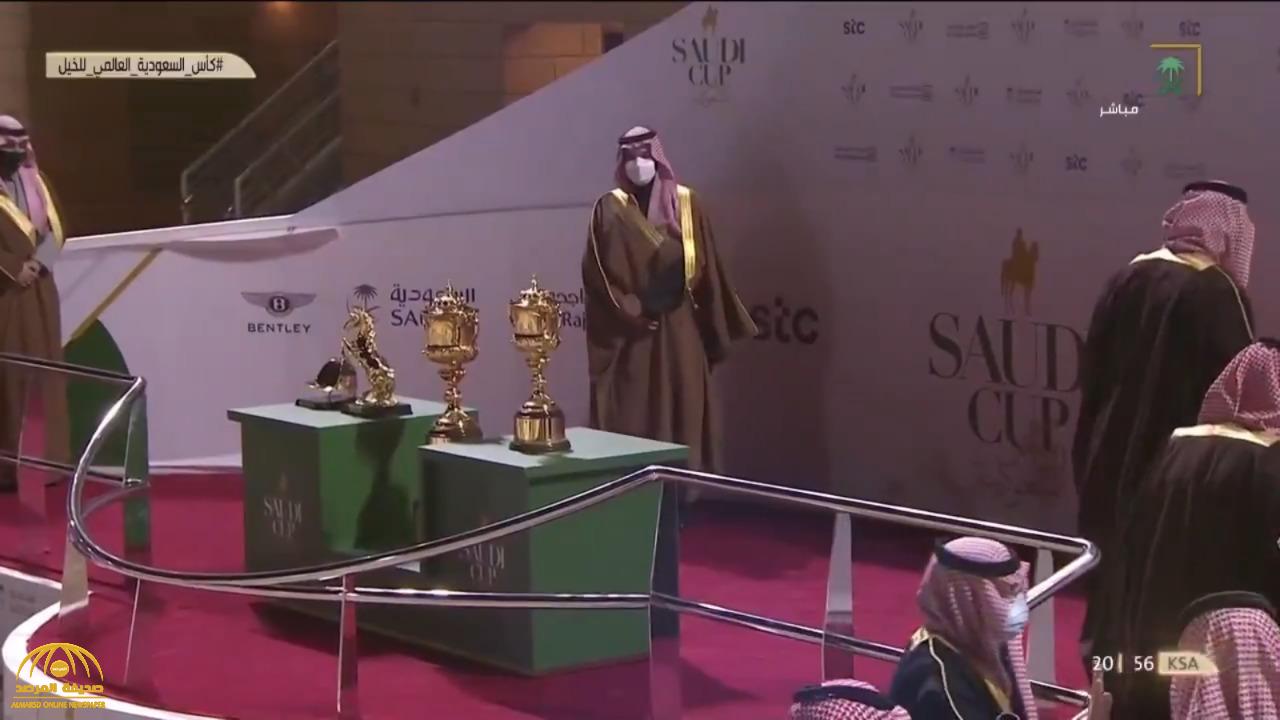 الأمير محمد بن سلمان يتوج الفائز بلقب كأس السعودية