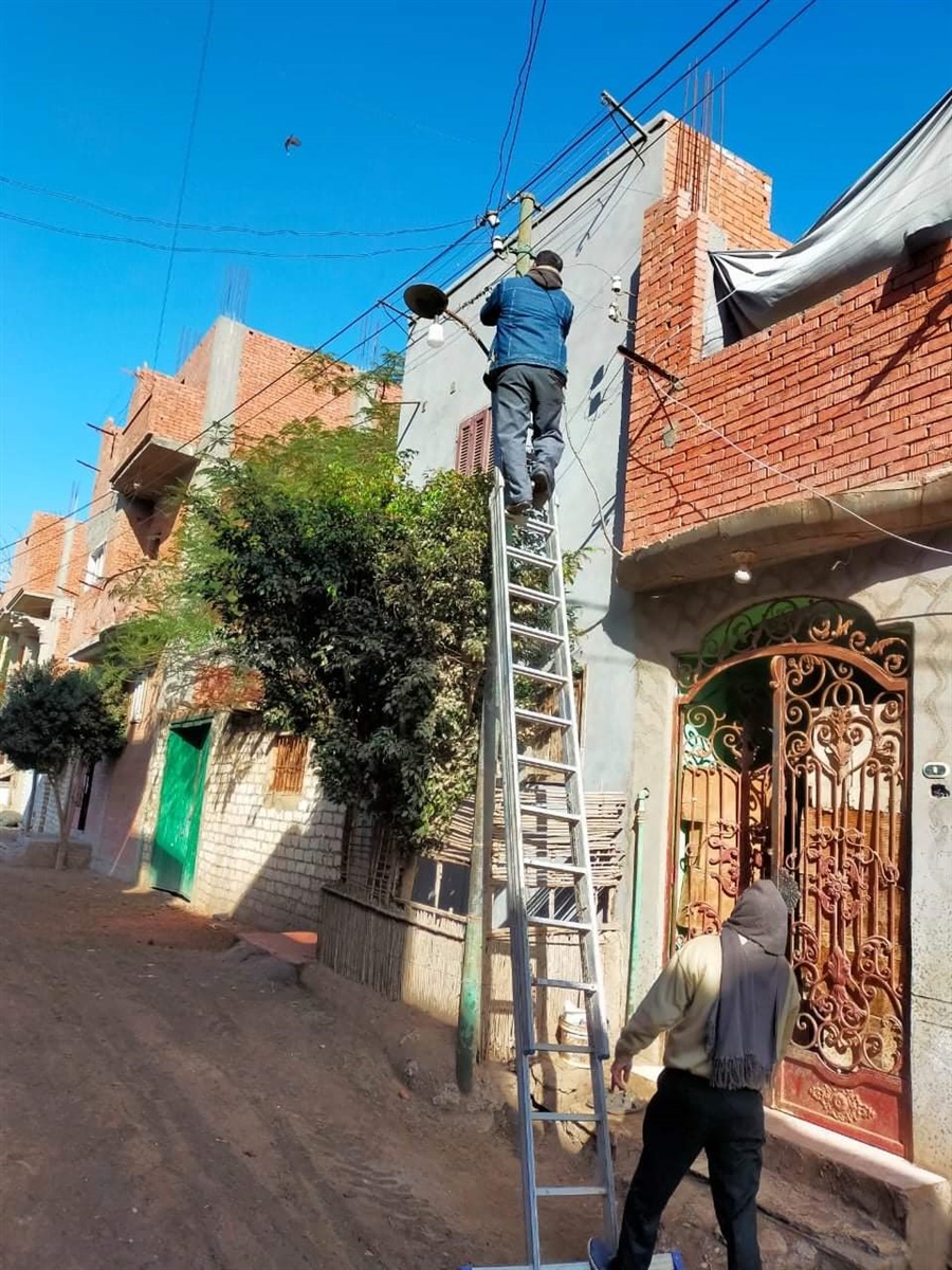 صيانة أعمدة الإنارة