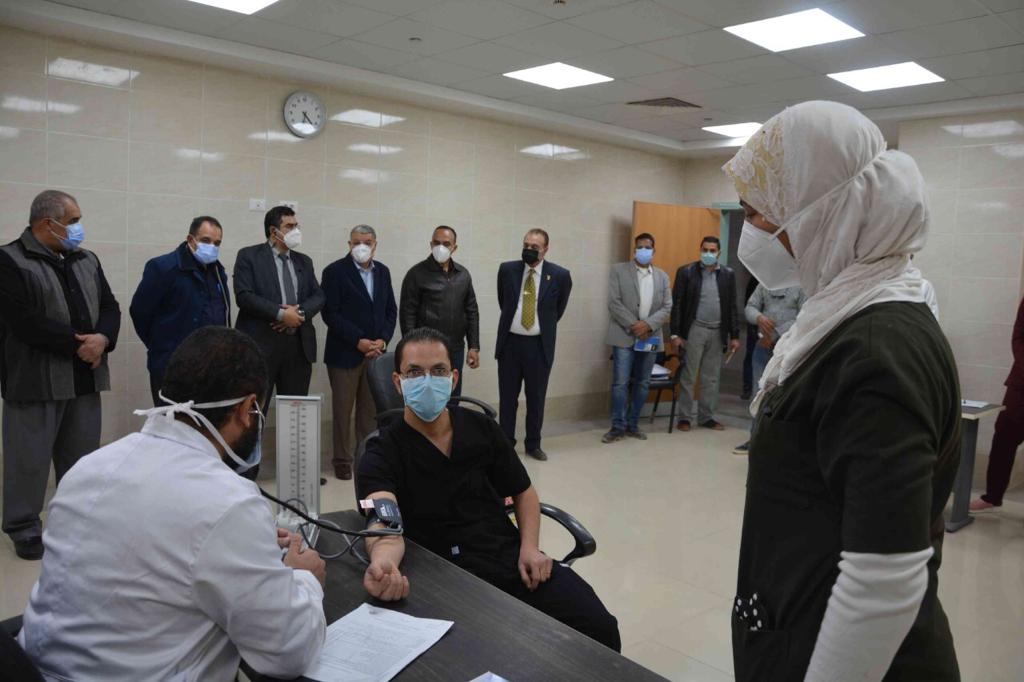 القافلة الطبية بجزيرة شارونة 