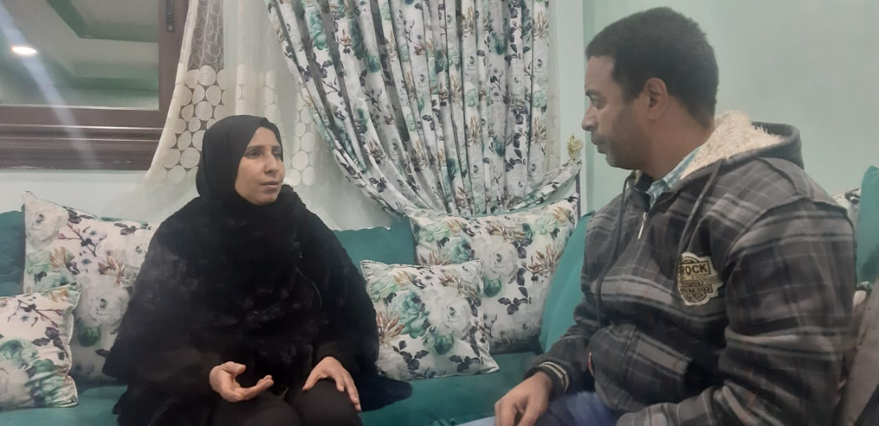 محرر صدى البلد يحاور والدة ضحية طريق الموت بأسيوط 