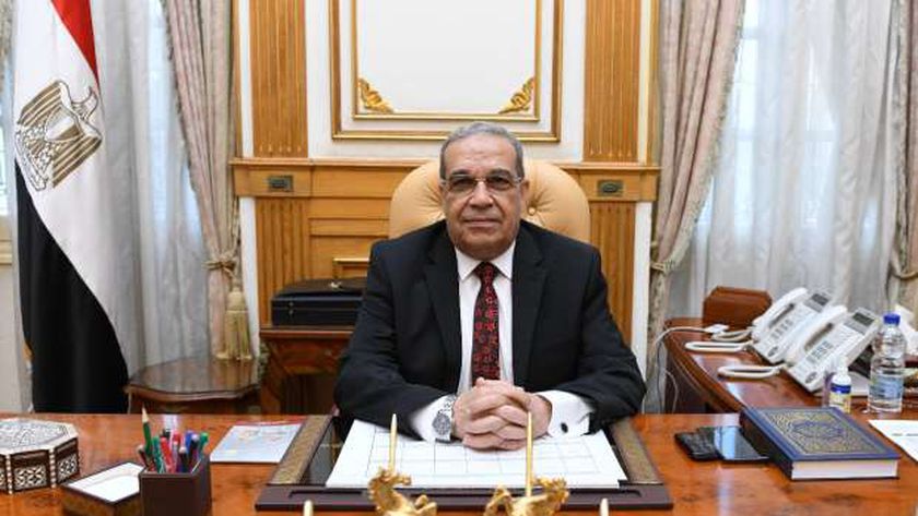 وزير الإنتاج الحربي 