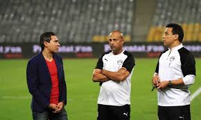 محمد بركات والجهاز الفني للمنتخب الوطني