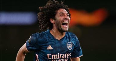 محمد النني نجم فريق آرسنال