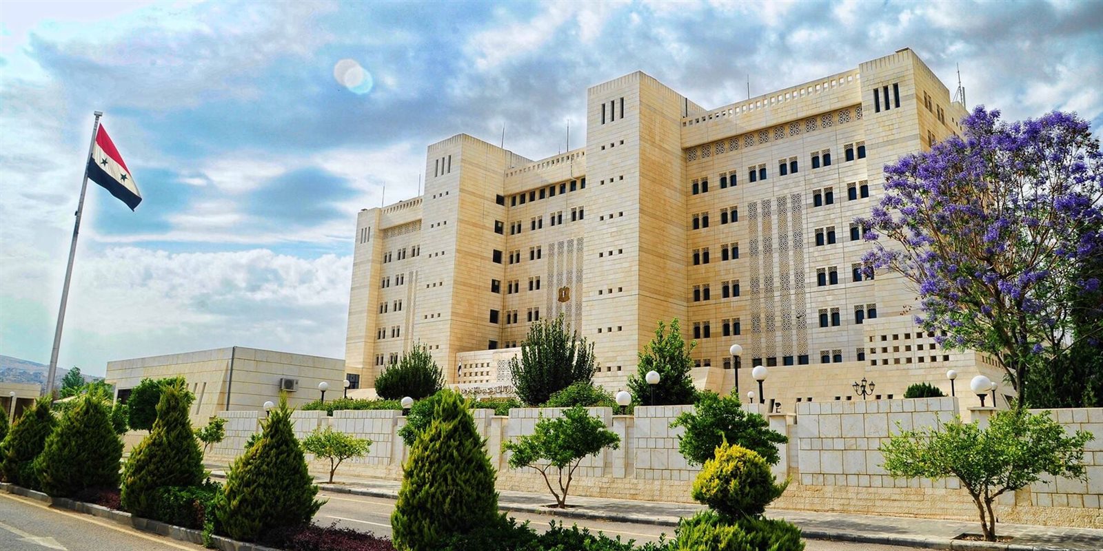 سوريا تدين العدوان الأمريكي على أراضيها وتحذر من العواقب
