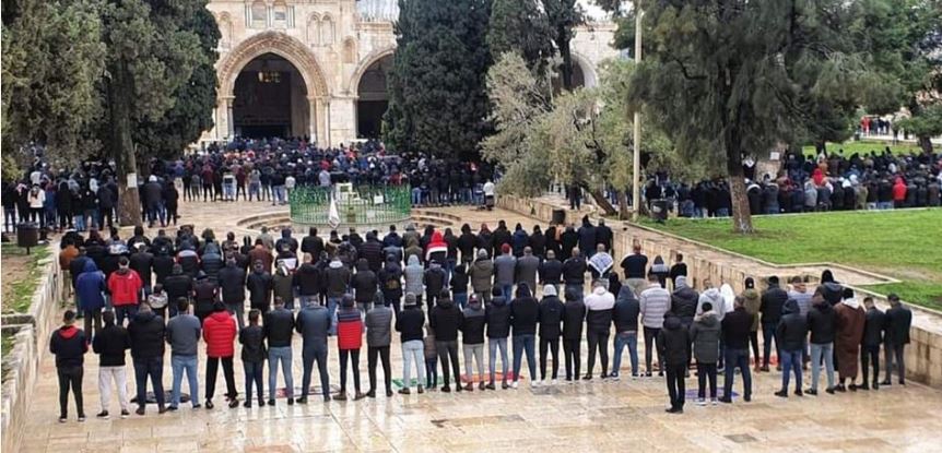 20 ألف مصل يؤدون صلاة الجمعة الثانية من رجب في المسجد الأقصى