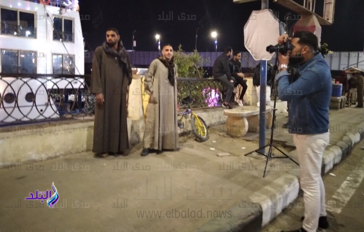 شاب سوهاجي يسترزق من التصوير 