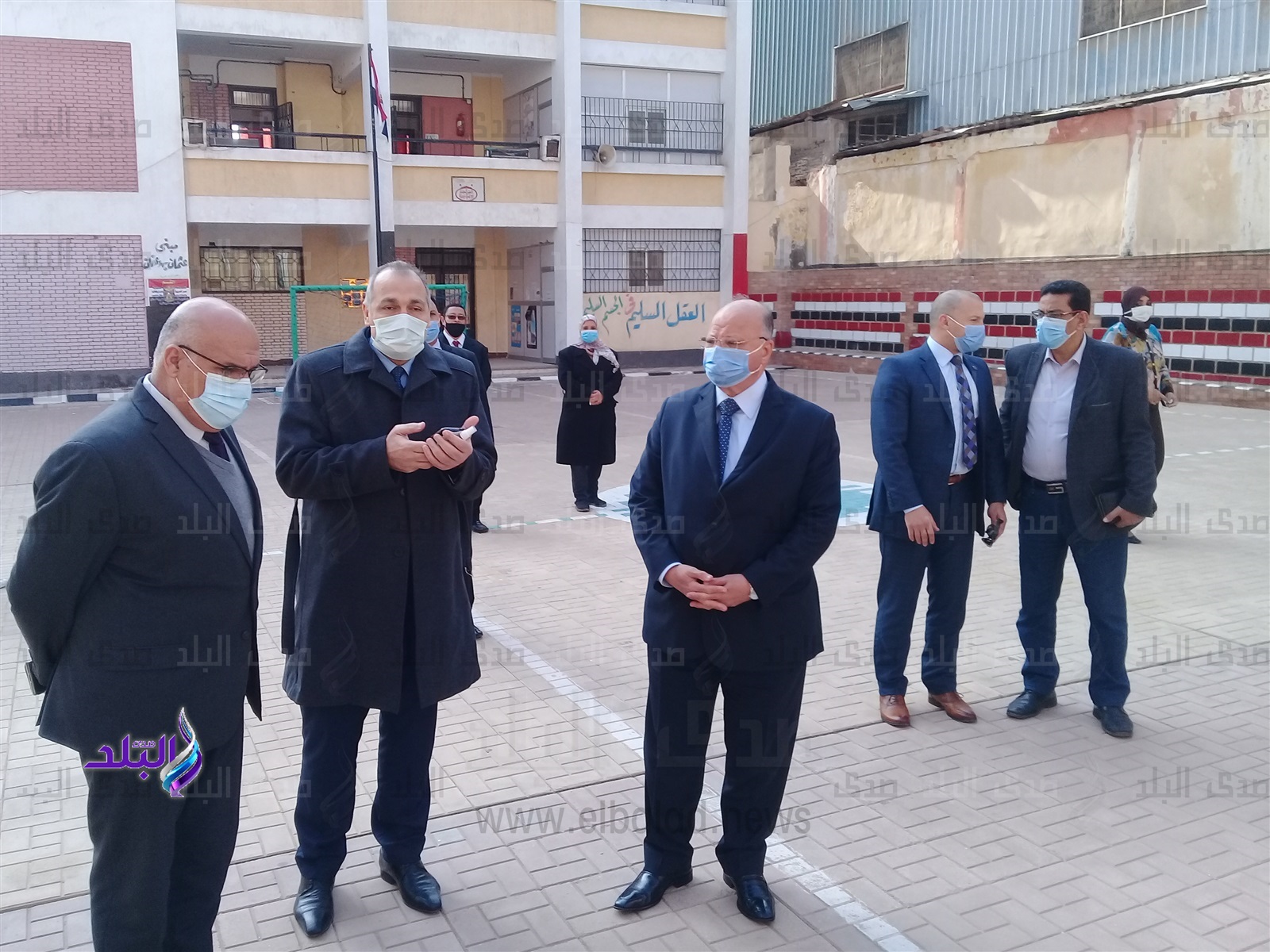 محافظ القاهرة يتفقد اللجان 