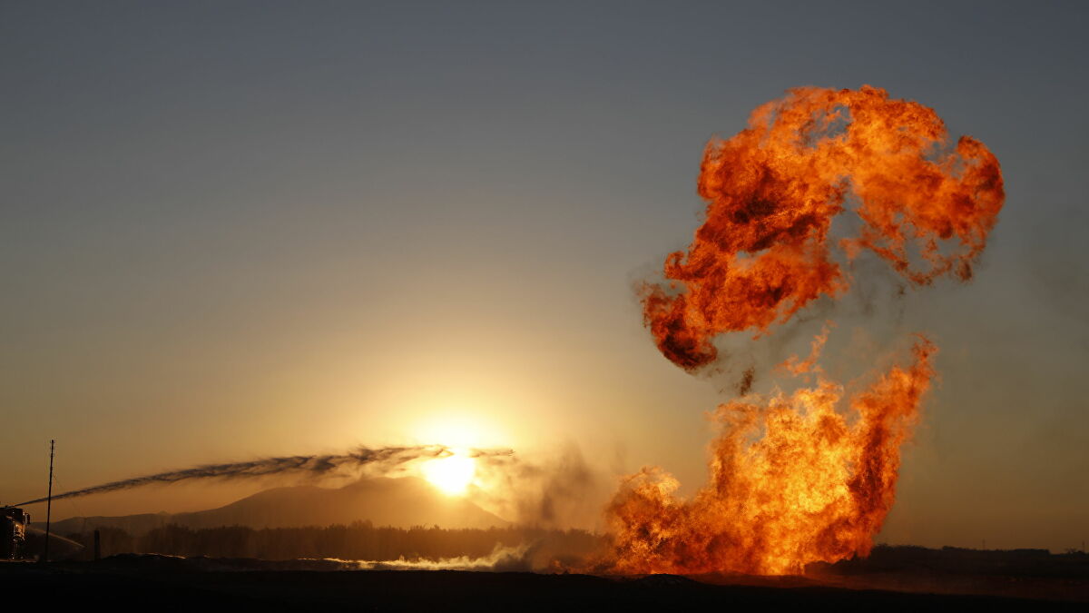 اندلاع حريق إثر هجوم على خط غاز الجبسة شرق سوريا اندلاع حريق إثر هجوم على خط غاز الجبسة شرق سوريا