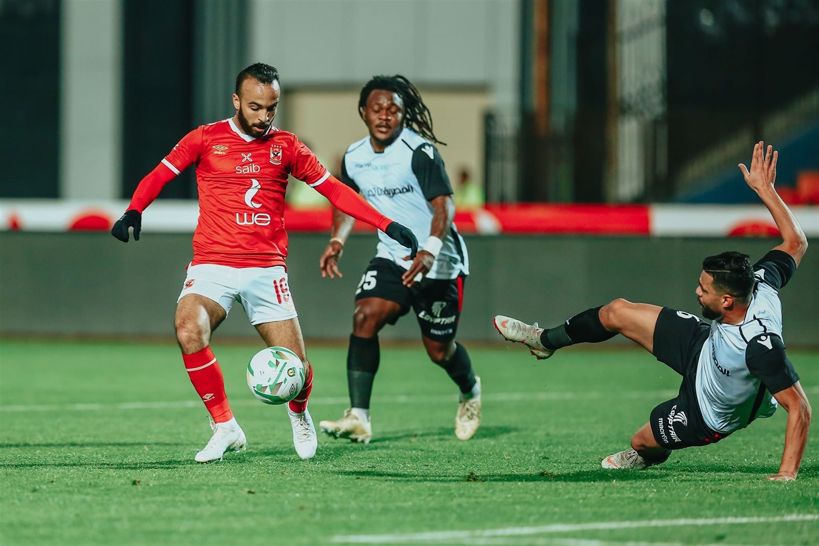 مباراة الأهلي وطلائع الجيش