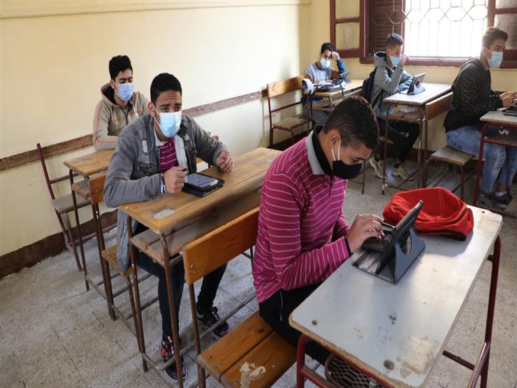 امتحانات أولى ثانوي