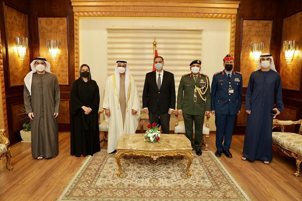 السفير الاماراتي لدى القاهرة 