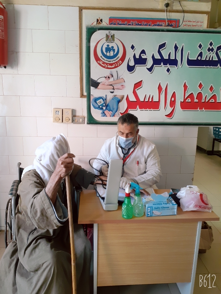 الكشف في القوافل الطبية 