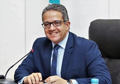 وزير السياحة والآثار الدكتور خالد العناني