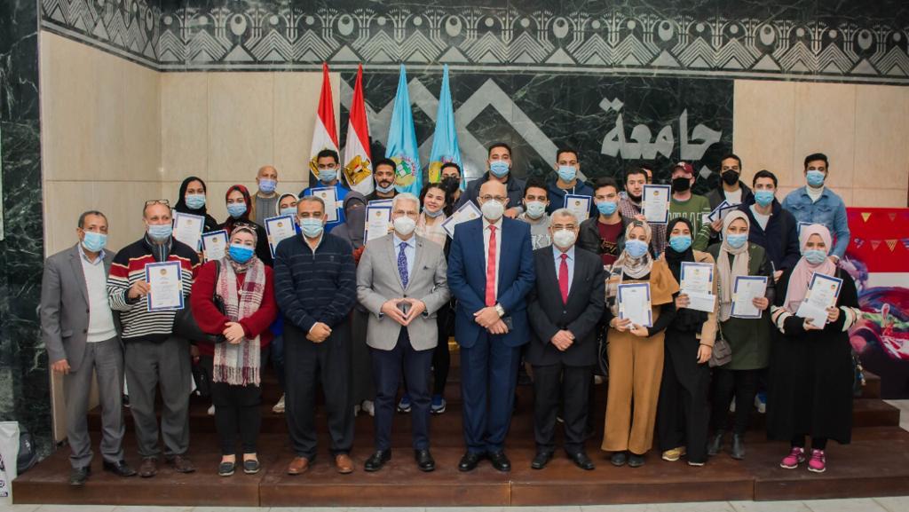 ‏جامعة طنطا تكرم ذوي الهمم 