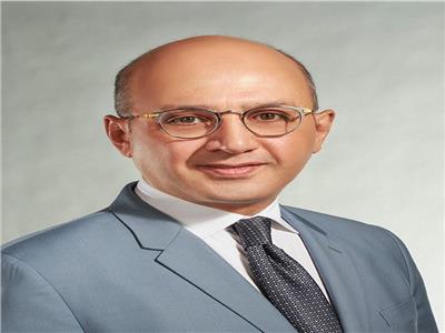 الدكتور هشام حسين، أمين سر لجنة الإقتراحات والشكاوى بمجلس ال