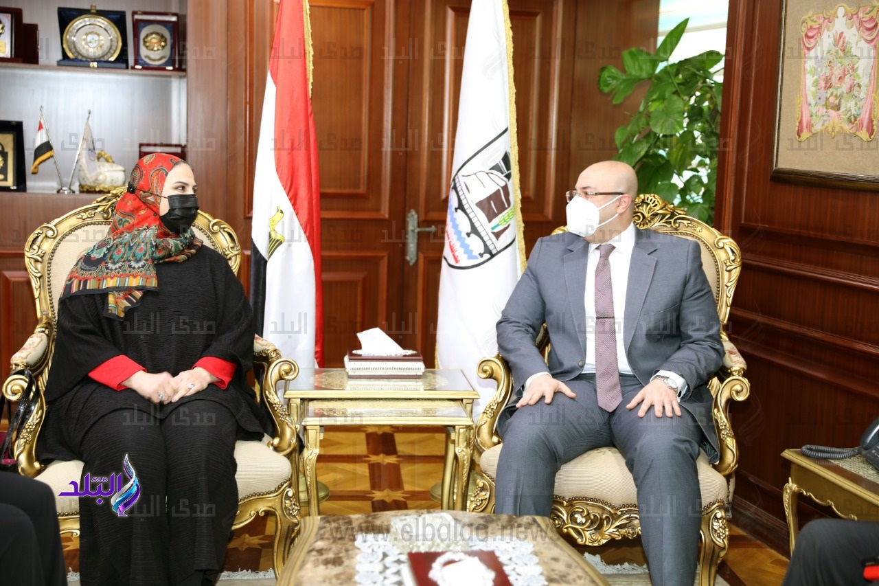 محافظ بني سويف يستقبل وزيرة التضامن الاجتماعي