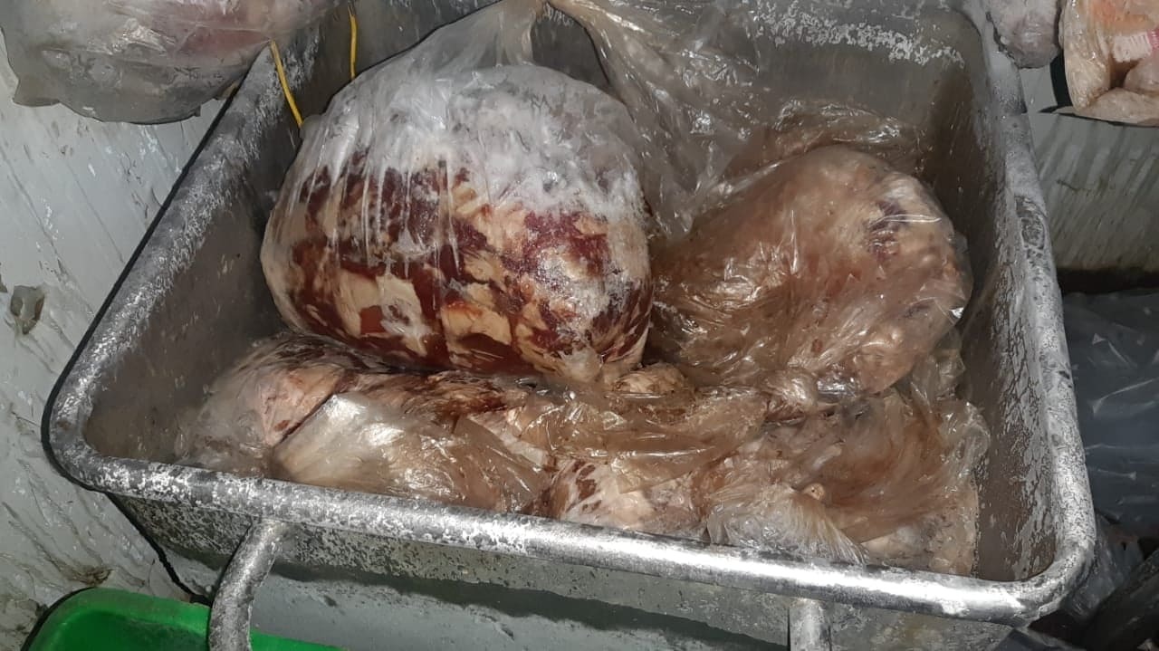 ضبط 3.5 طن لحوم غير صالحة للاستهلاك الادمي في الإسكندرية