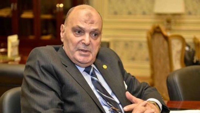 الراحل النائب كمال عامر