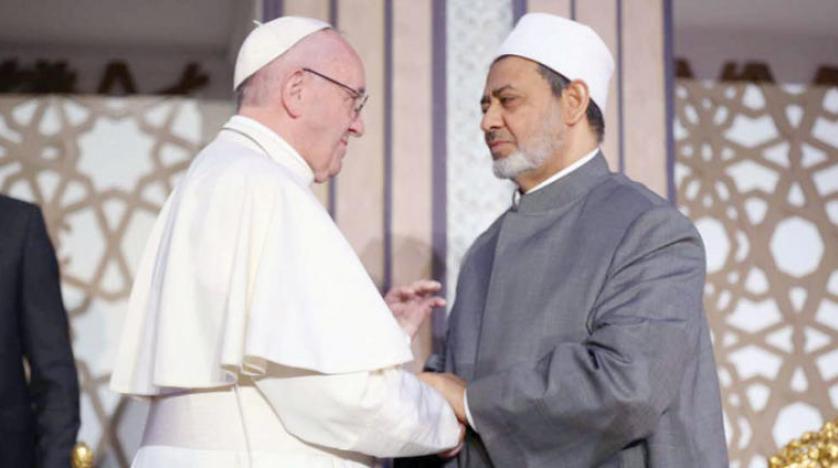 شيخ الأزهر عن زيارة بابا الفاتيكان للعراق "أدعو الله له "