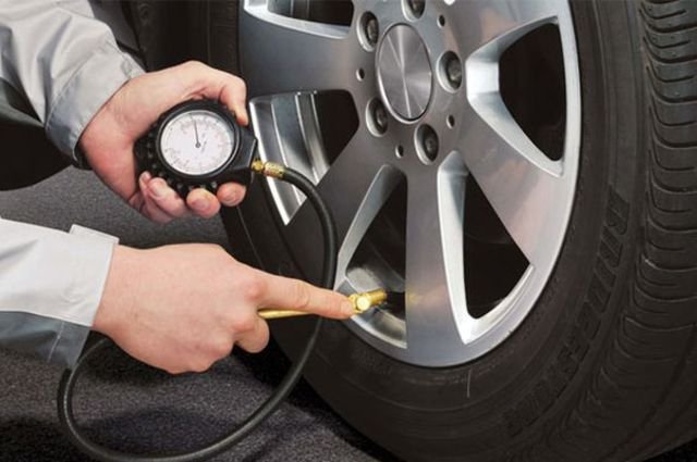 إطارات السيارات 