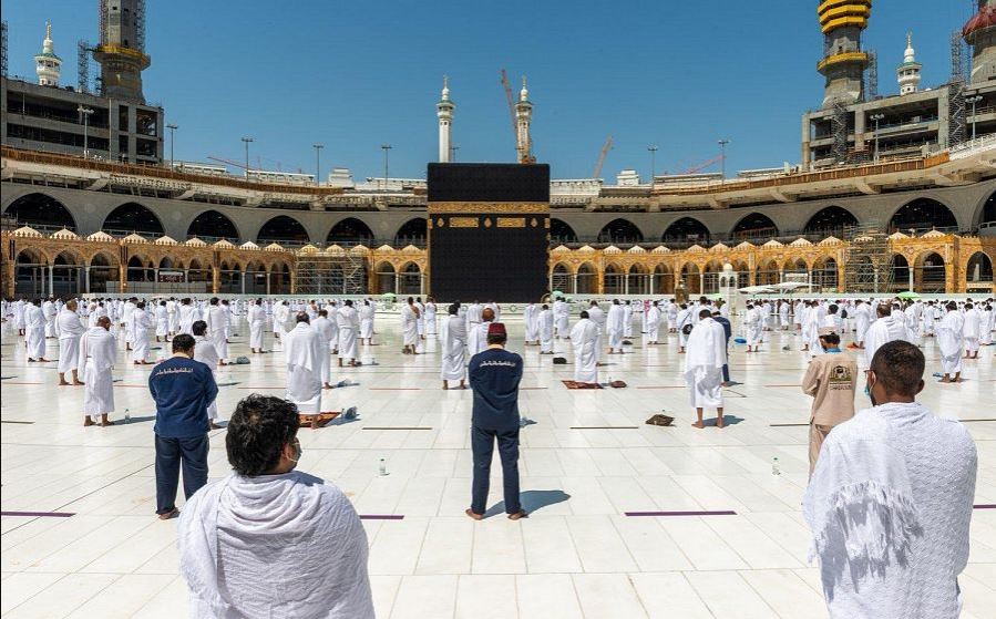 خطيب الحرم المكي: التحاكم إلى كتاب الله يفتح عليك كنوز الأرض