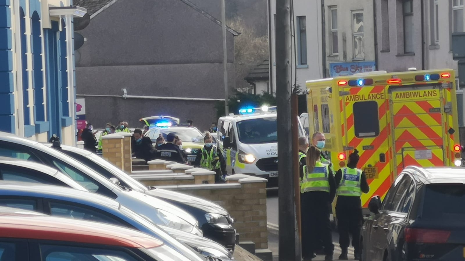 شرطة ويلز: حادث أمني خطير في ويلز وسقوط ضحايا