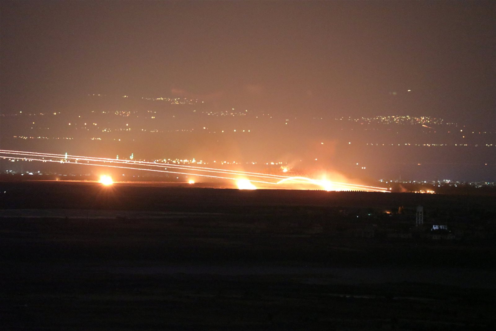 سوريا.. انفجار إثر سقوط صواريخ في سوق المحروقات بجرابلس