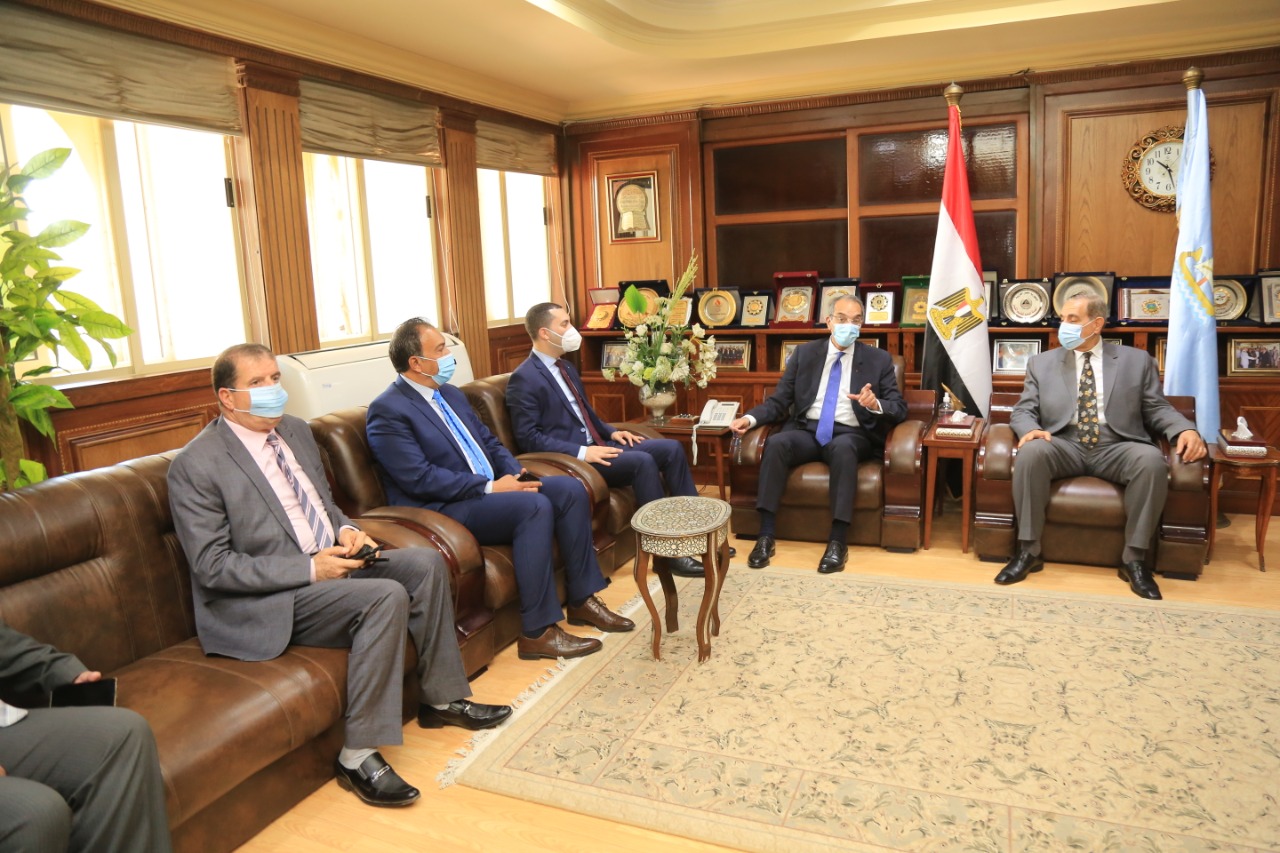 محافظ كفر الشيخ يستقبل وزير الاتصالات 