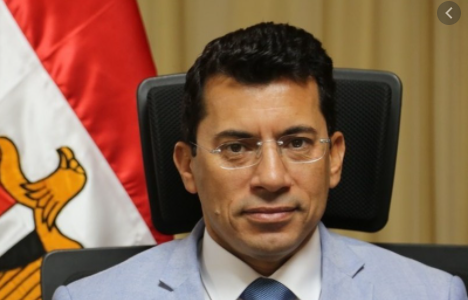 أشرف صبحي 