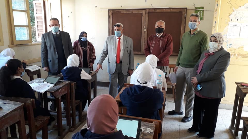 المتابعة المستمرة للجان امتحانات الفصل الدراسي الأول