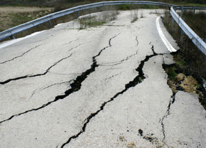 زلازال-أرشيفية