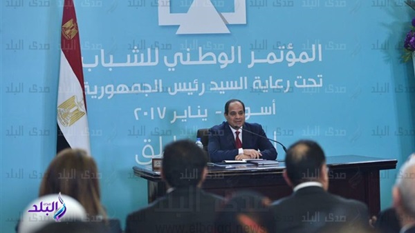 الرئيس عبد الفتاح السيسي خلال لقاء الشباب باسوان