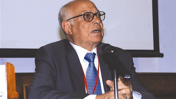 الدكتور على حبيش 