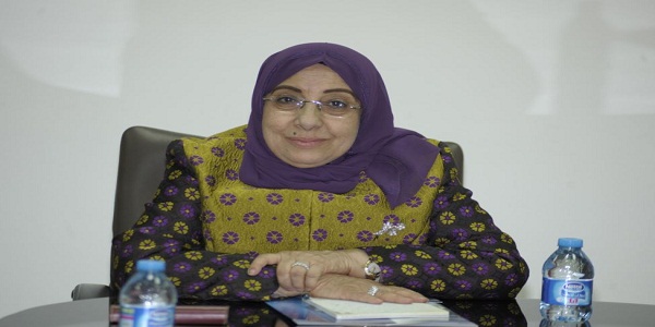 عميدة كلية الآداب جامعة الكويت، الدكتورة سعاد عبد الوهاب