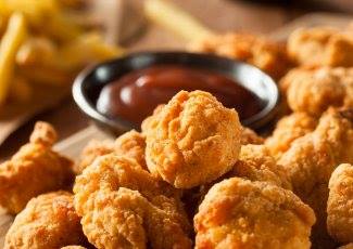  6 خطوات لإعداد بوب كورن الدجاج من مطبخ «غادة عاطف»