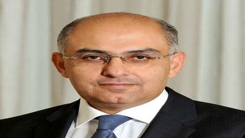  السفير أشرف سلطان