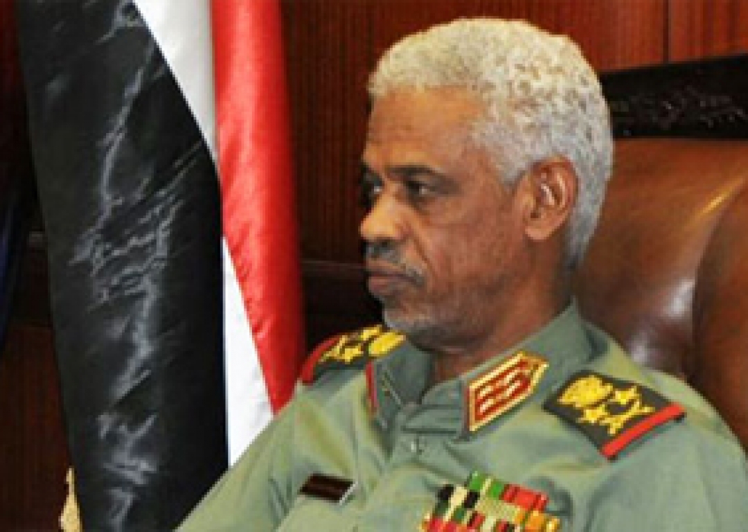 وزير الدفاع السودانيالفريق أول ركن عوض محمد بن عوف