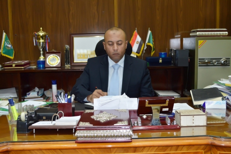 الدكتور هشام عبد الباسط الدكتور هشام عبد الباسط