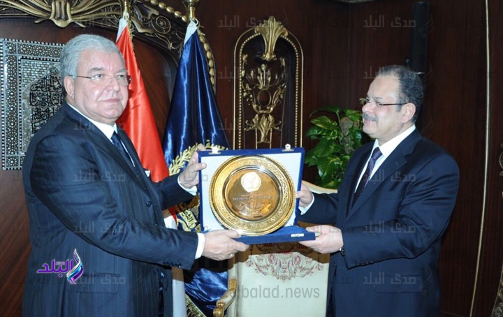 وزير الداخلية ونظيره اللبناني